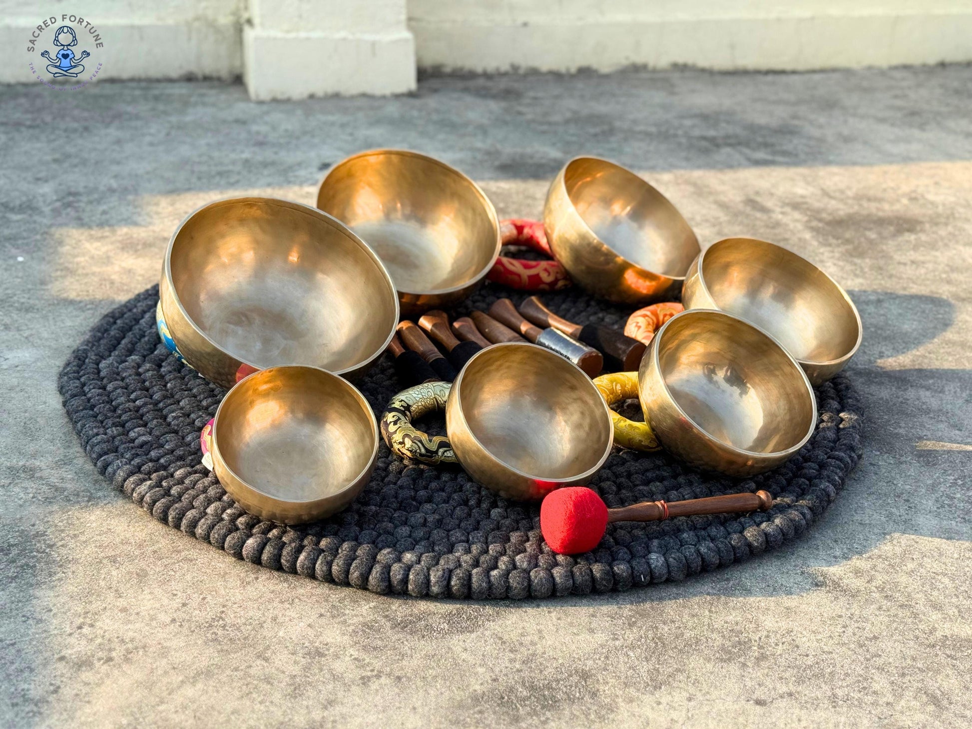 Set of 7 Handmade Singing Bowls – Professionally Tuned 7-Metal Sound Healing Set | For Meditation, Chakra Balancing, Yoga, Energy World Creation Crafts