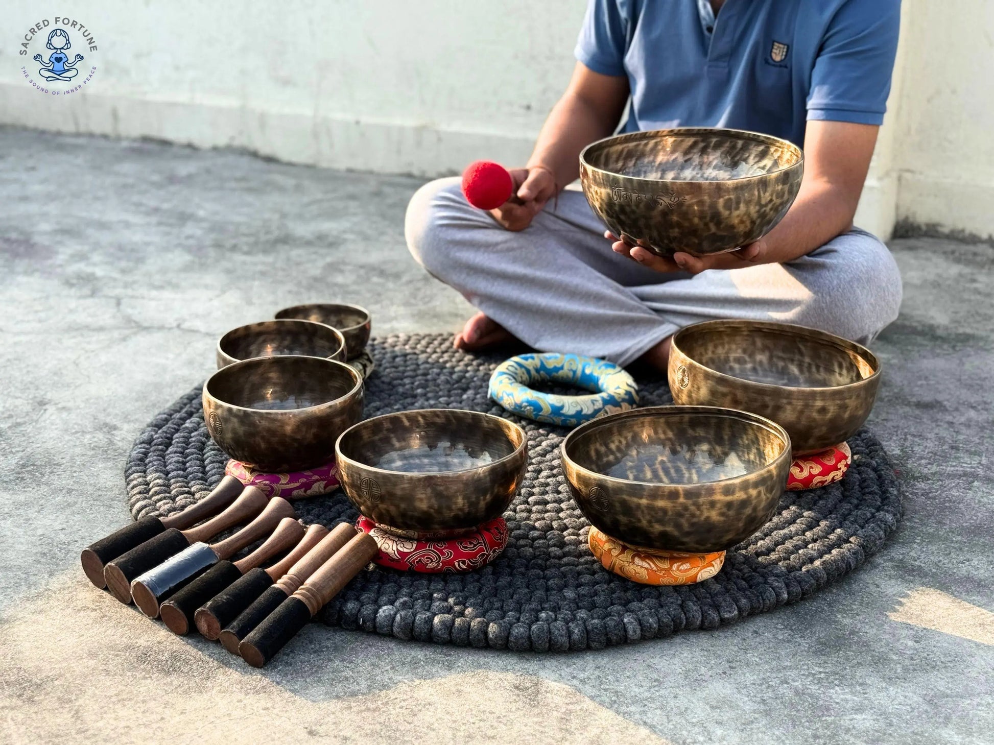 Handmade Full Moon Singing Bowl Set – 7 Metal Tibetan Bowls from Nepal | Perfectly Tuned for Sound Healing & Meditation World Creation Crafts
