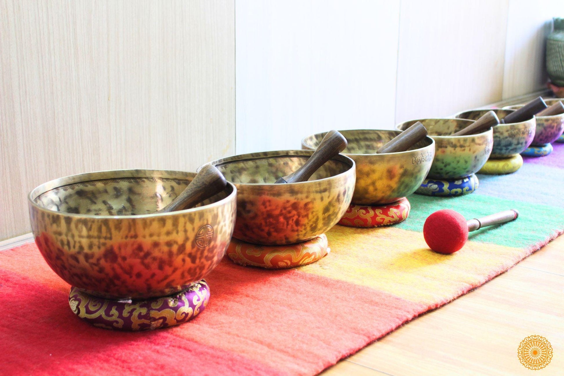 Full Moon Singing Bowl- Set of Seven Chakra Tuned Bowl- Made With Full Moon Energy For Chakra Healing and Meditation World Creation Crafts
