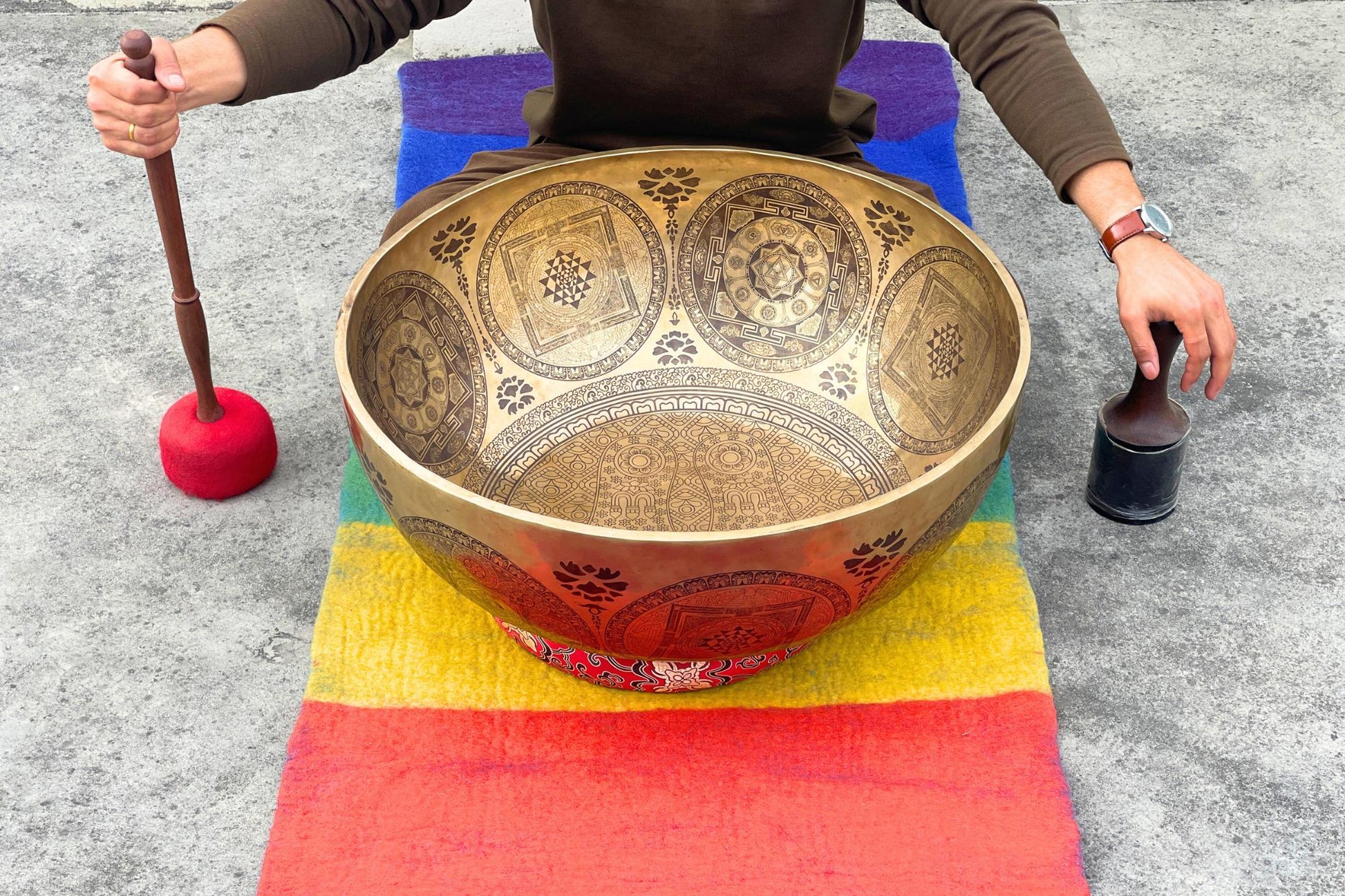 Extra Large Handmade Buddha Feet 7-Metal Singing Bowl from Nepal – Etched Sound Healing Bowl for Meditation, Chakra Balancing, Yoga, Energy World Creation Crafts