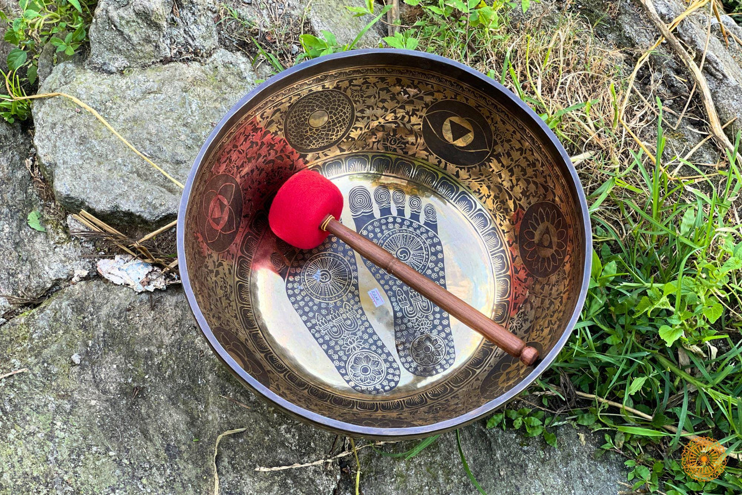 Buddha's Foot Print Fine Carving Tibetan Singing Bowl Handmade in Nepal – Meditation, Yoga and Sound Healing Therapy World Creation Crafts