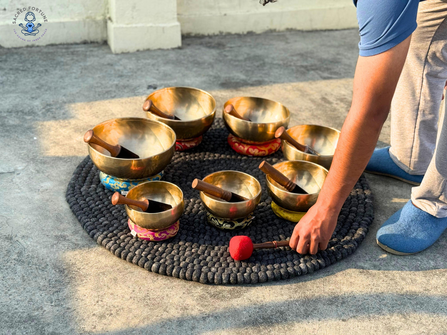 Set of 7 Handmade Singing Bowls – Professionally Tuned 7-Metal Sound Healing Set | For Meditation, Chakra Balancing, Yoga, Energy World Creation Crafts