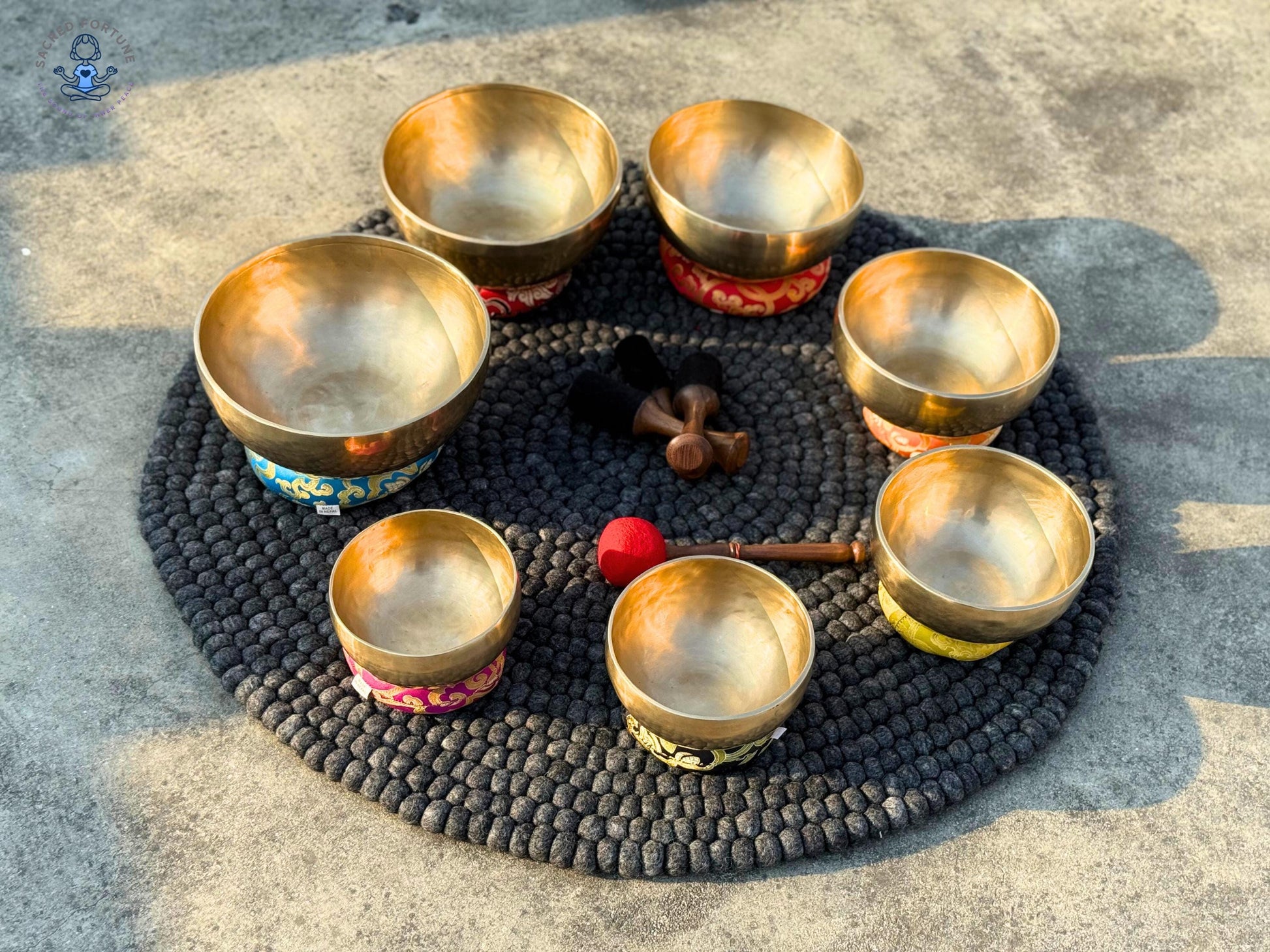 Set of 7 Handmade Singing Bowls – Professionally Tuned 7-Metal Sound Healing Set | For Meditation, Chakra Balancing, Yoga, Energy World Creation Crafts