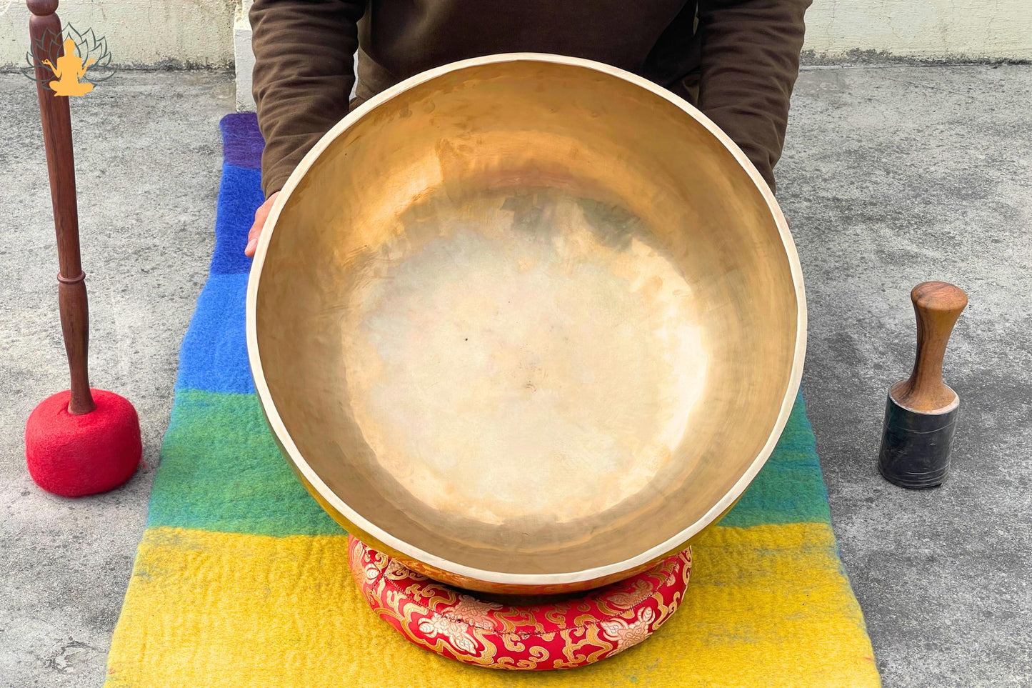 Handmade Tibetan Singing Bowl –Large Sound Healing Bowls – Himalayan Meditation Bowl for Yoga, Chakra Balancing, Therapy & Spiritual Gifts World Creation Crafts