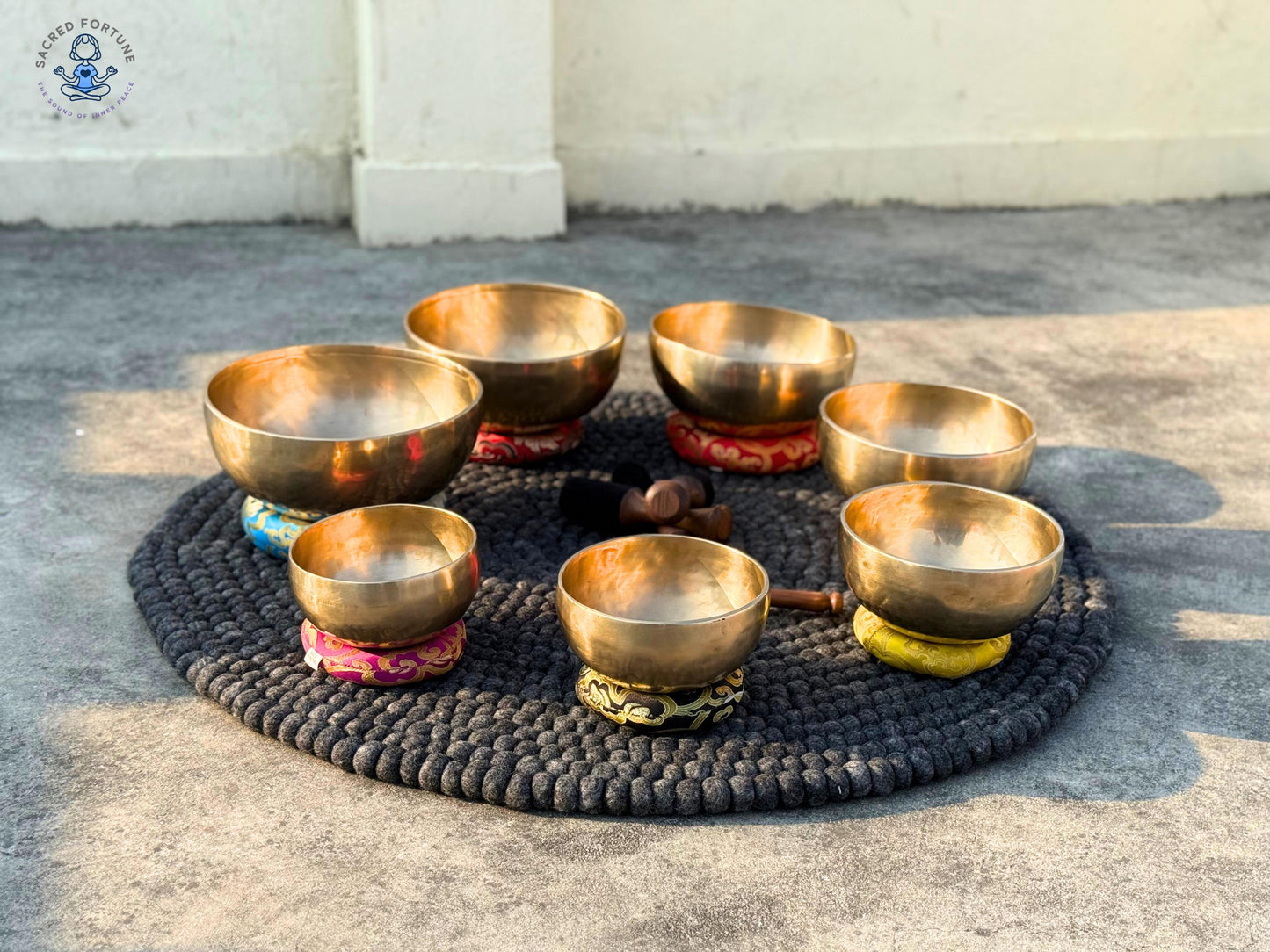 Set of 7 Handmade Singing Bowls – Professionally Tuned 7-Metal Sound Healing Set | For Meditation, Chakra Balancing, Yoga, Energy World Creation Crafts