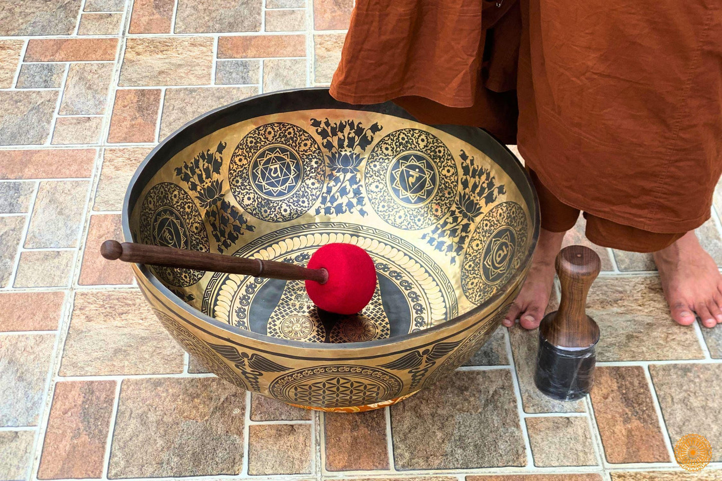 Handcrafted Buddha Feet Singing Bowl for Meditation and Healing - Large Tibetan Bowl with Deep Resonance, Perfect for Spiritual Practices World Creation Crafts