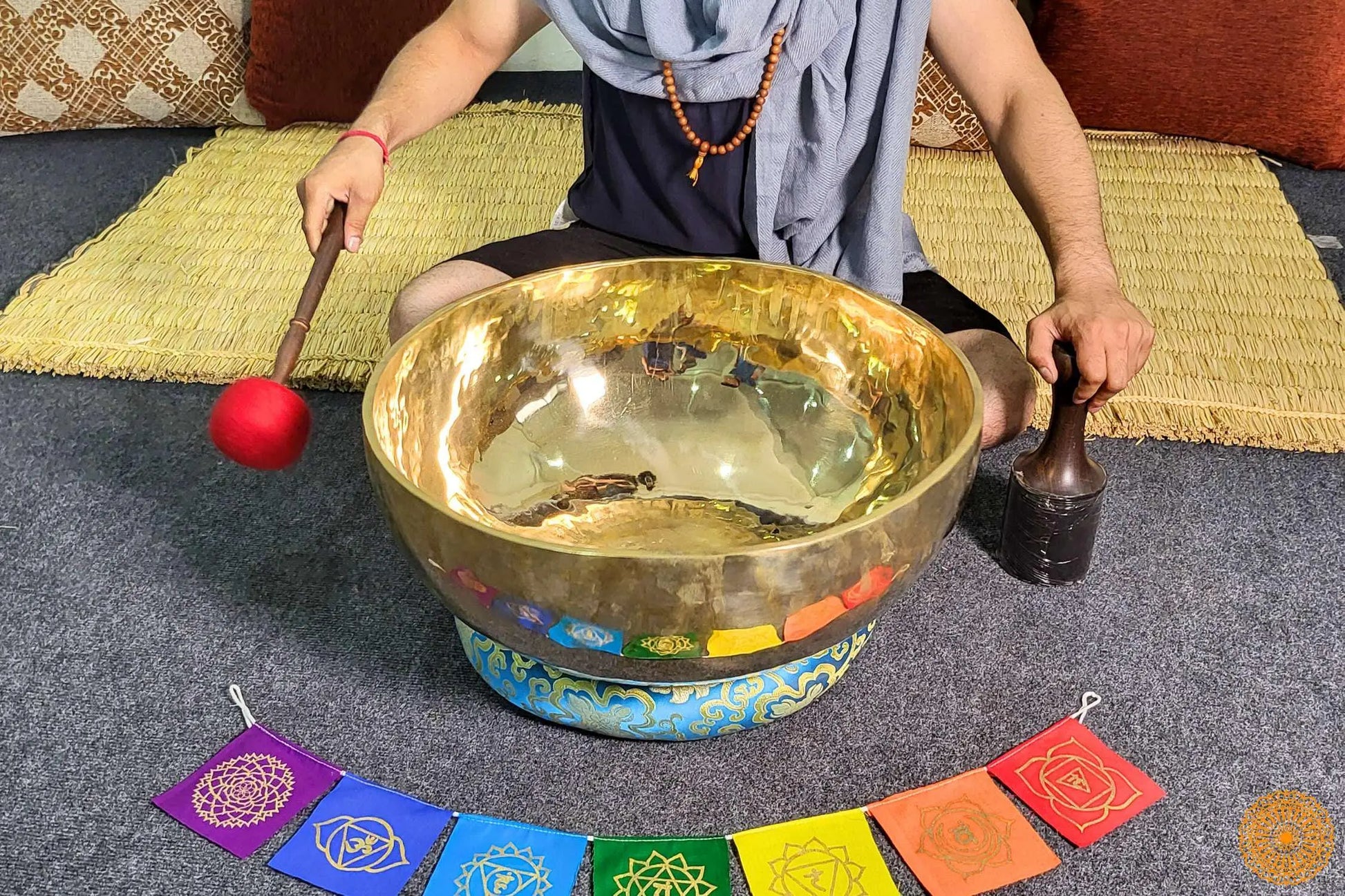 Healing Singing Bowl- Hand Beaten Bowl- Shiny Finish – Tibetan Singing Bowl for Meditation and Therapy World Creation Crafts