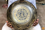 Handmade Tibetan Singing Bowl - Bodhisattva Avalokiteshvara Engraved - For Sound Healing Session and Group Sound Therapy World Creation Crafts