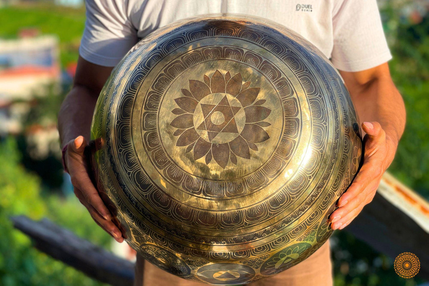 Buddha's Foot Print Fine Carving Tibetan Singing Bowl Handmade in Nepal – Meditation, Yoga and Sound Healing Therapy World Creation Crafts
