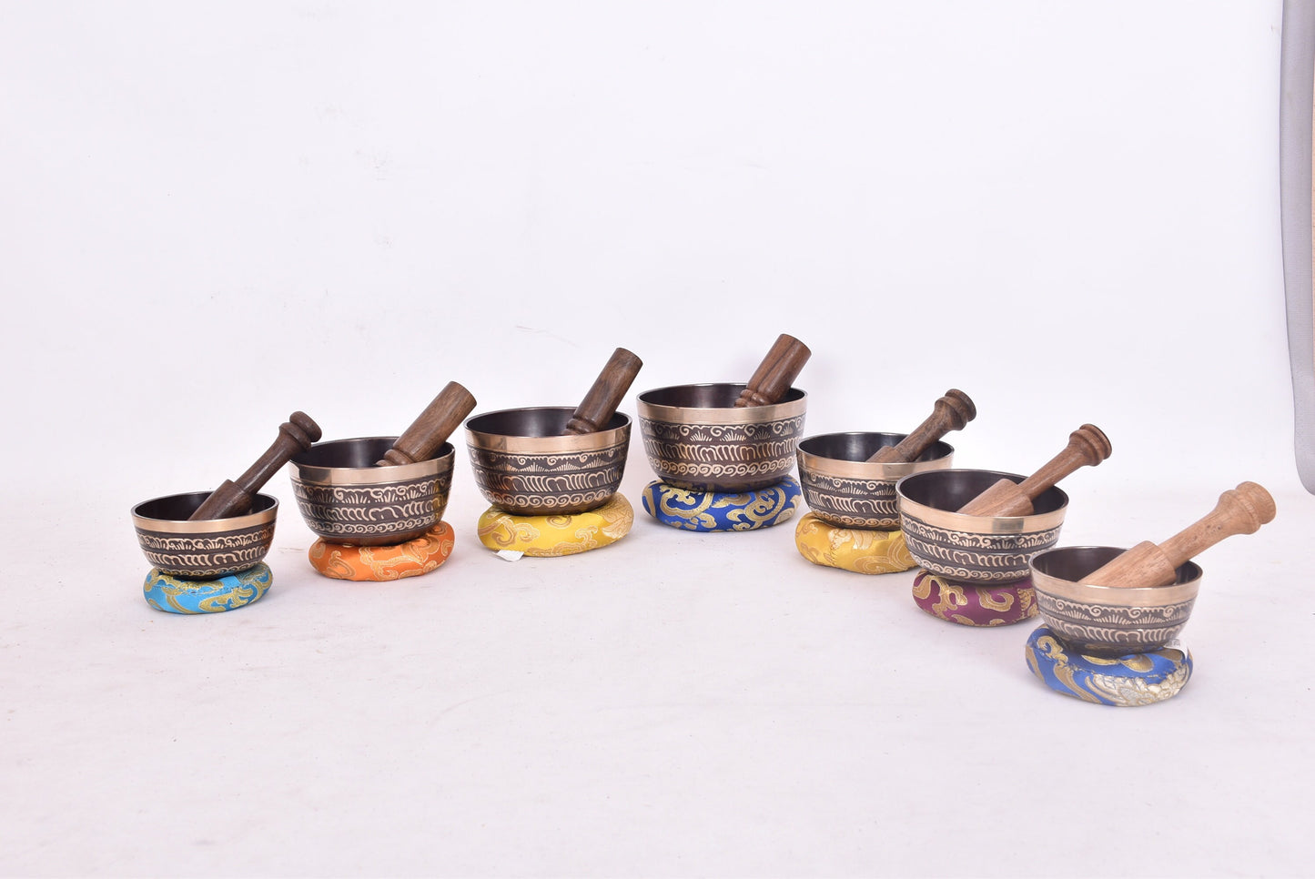 Handmade Chakra Singing Bowl Set: Tibetan Meditation Sound Bath
