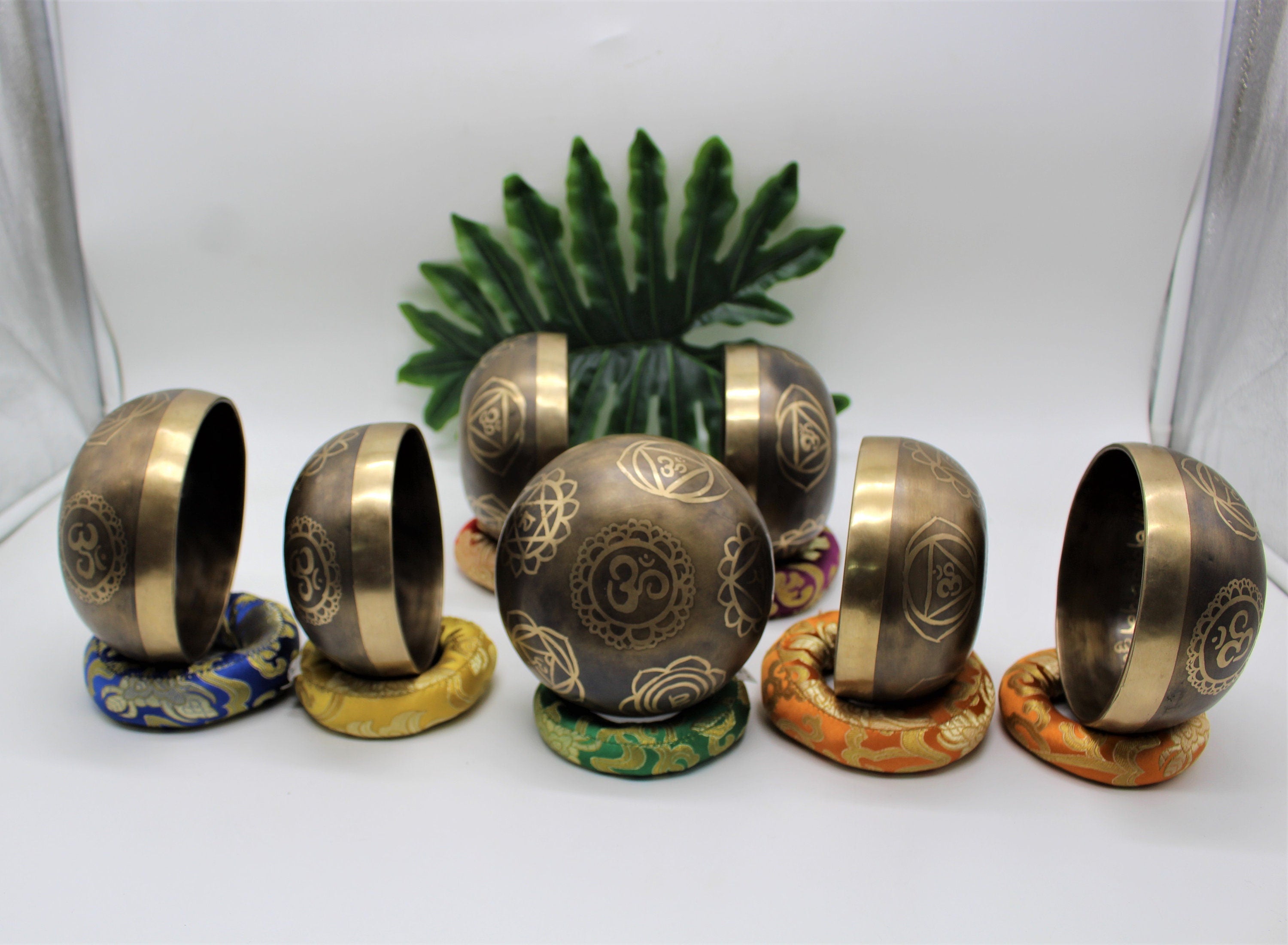 Handmade Himalayan Chakra Singing Bowl Set: Tibetan Sound Healing