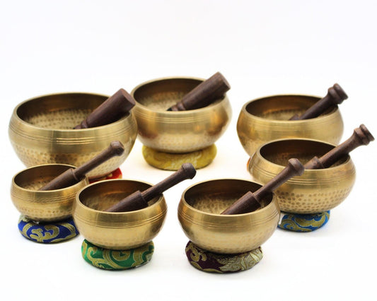 Hand-Beaten Tibetan Singing Bowl Chakra Set – Sound Healing, Meditation