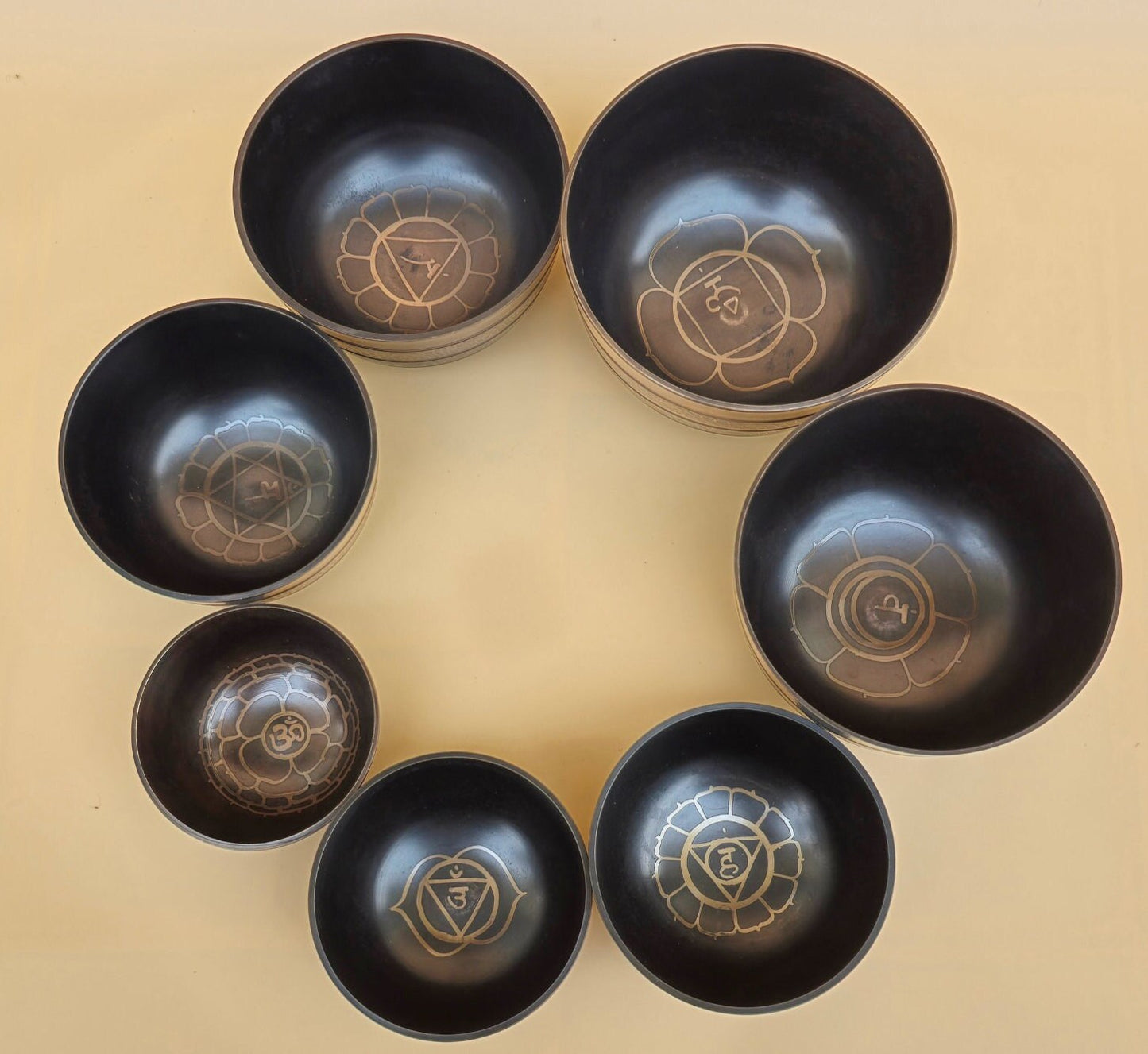 Handmade Chakra Singing Bowl Set: Sound Healing & Meditation