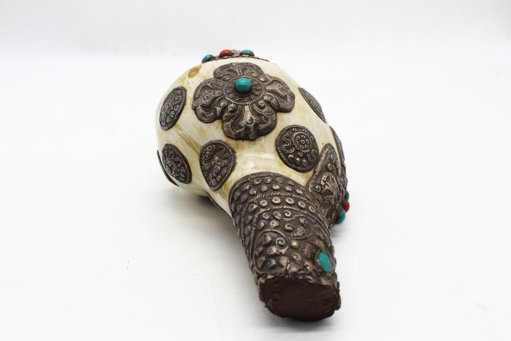 Antique Engraved Sankha Conch Shell – Hindu Vishnu Instrument