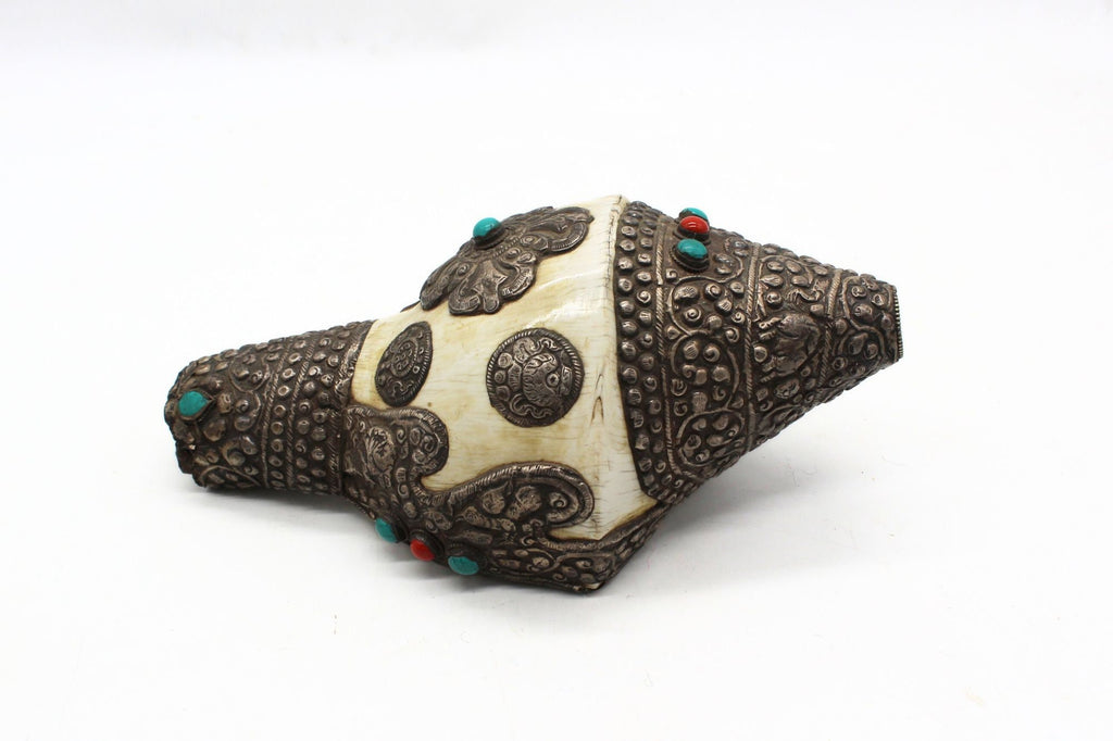 Antique Engraved Sankha Conch Shell – Hindu Vishnu Instrument
