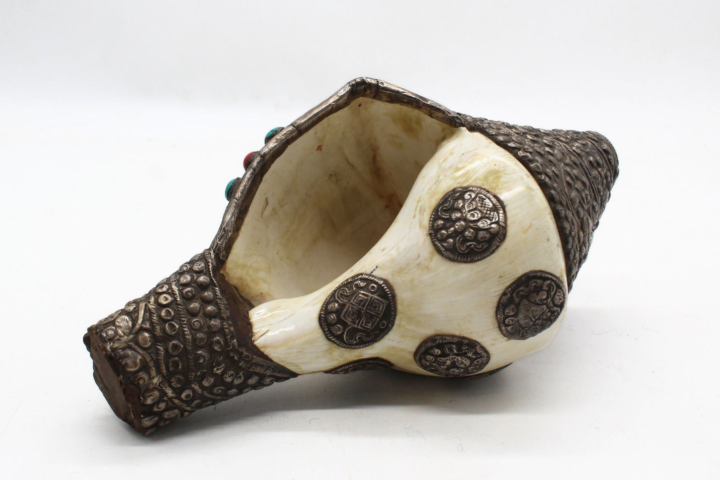 Antique Engraved Sankha Conch Shell – Hindu Vishnu Instrument