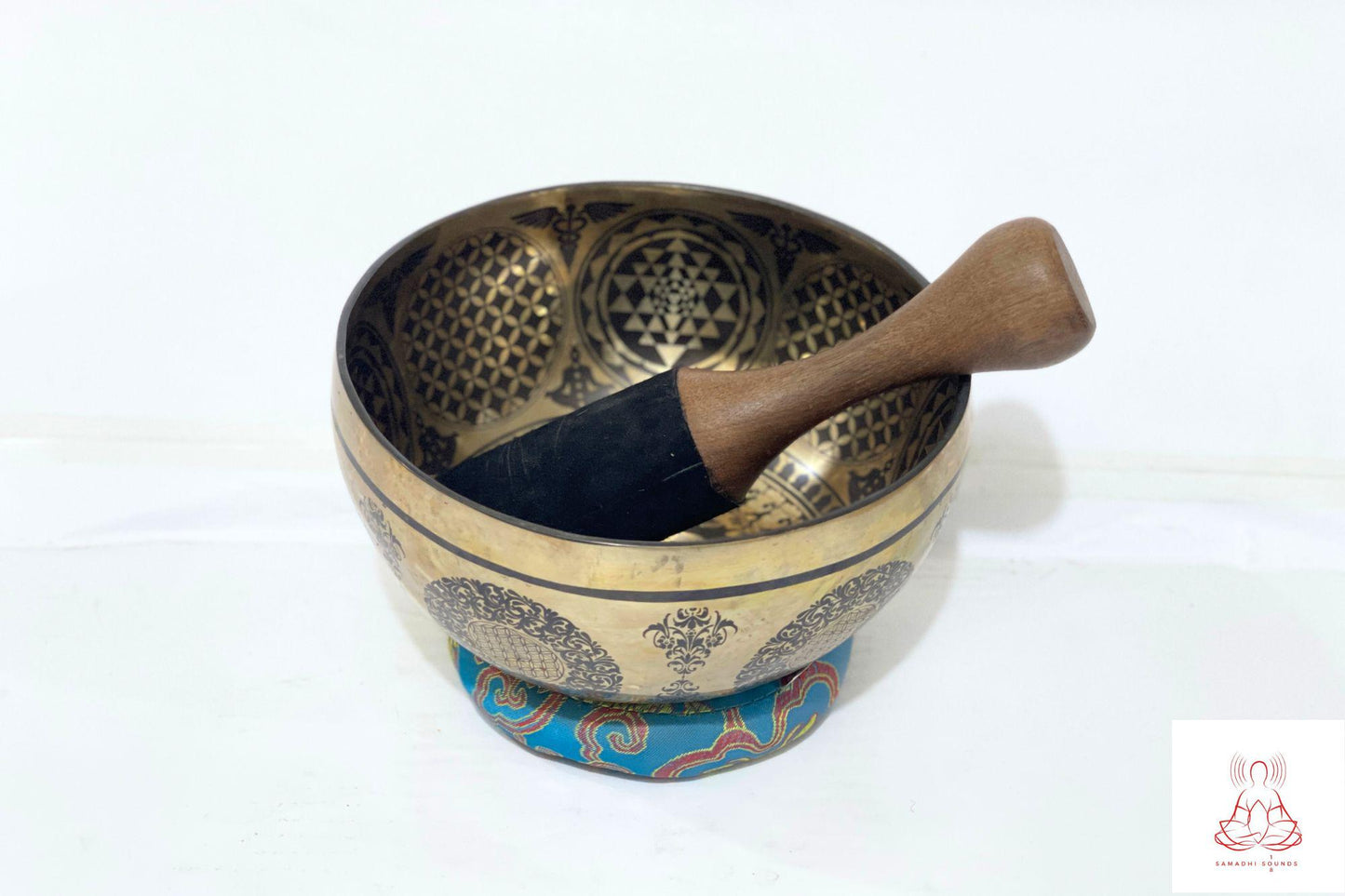 Tibetan Singing Bowl: Seven Chakra Yogi Design, Handmade in Nepal (6-12 inches)