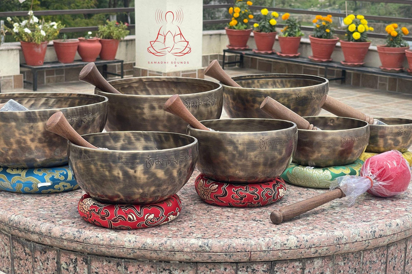 Handcrafted Full Moon Chakra Singing Bowl Set: Sound Healing & Meditation