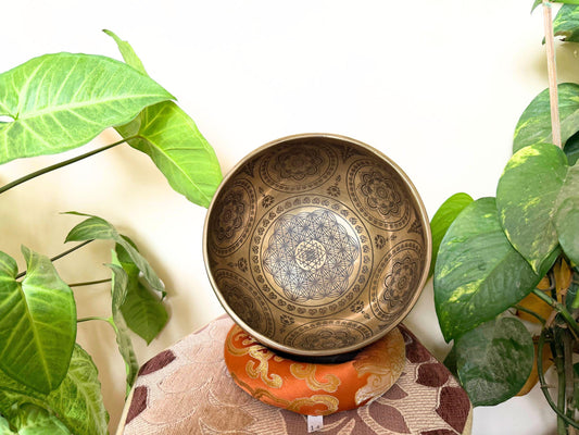 Handcrafted Seven Metal Tibetan Singing Bowl – Mandala & Shree Yantra Design (Made in Nepal)
