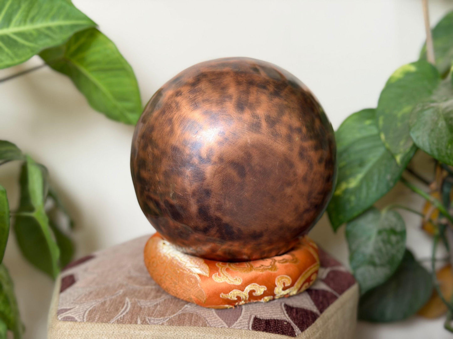 Handmade Tiger Eye Tibetan Singing Bowl – Seven Metal, Sound Healing