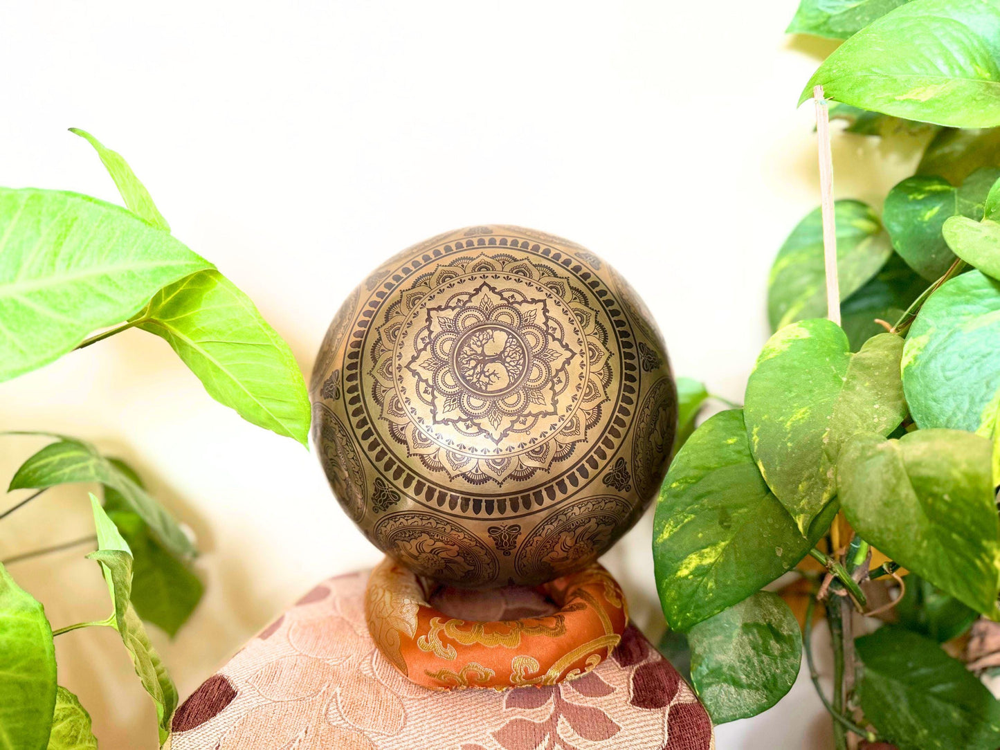 Handcrafted Seven Metal Tibetan Singing Bowl – Shree Yantra & Mandala Design (Made in Nepal)