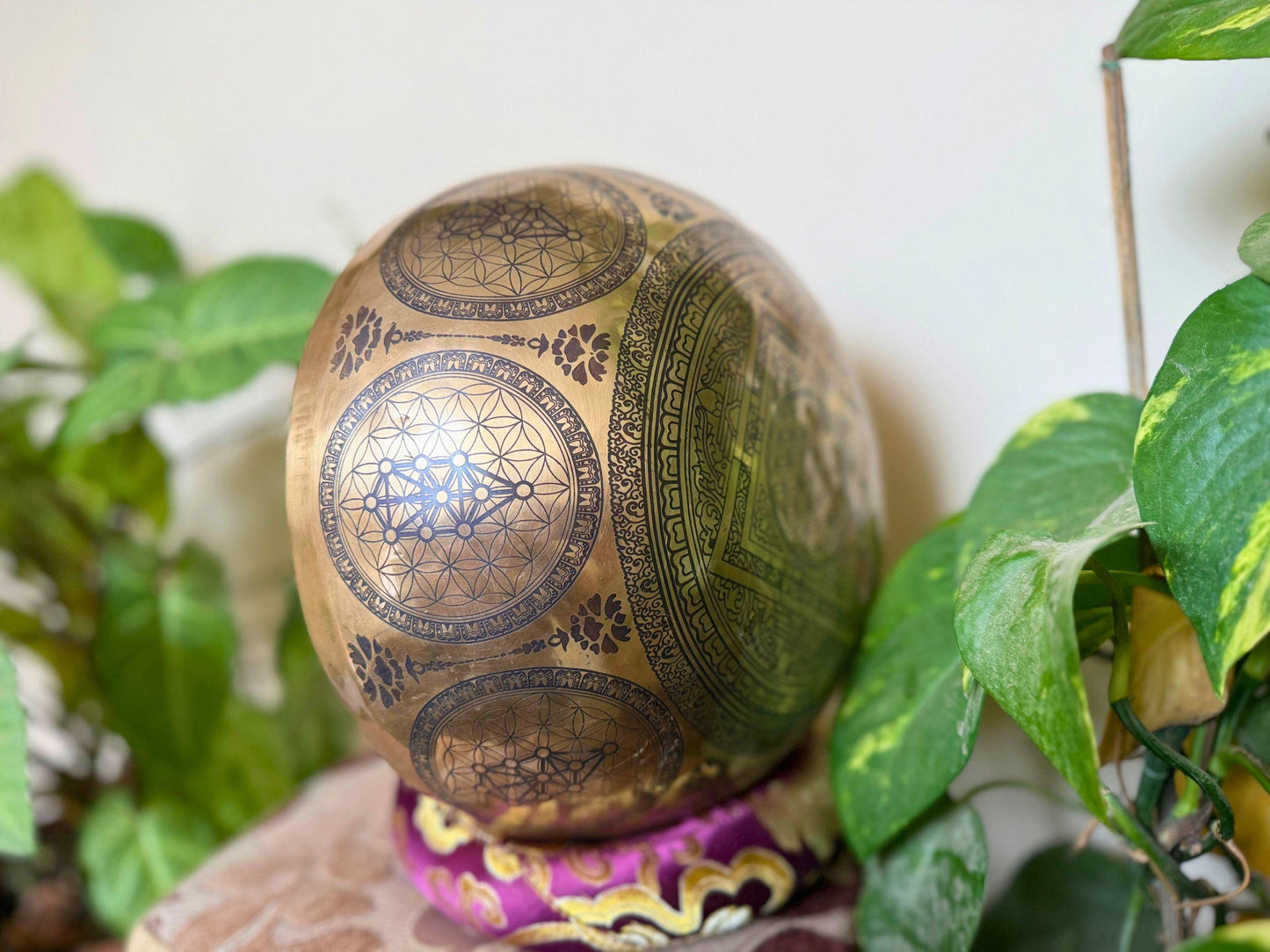 Handmade Seven Metal Singing Bowl – Sacred Geometry Design | Crafted in Nepal