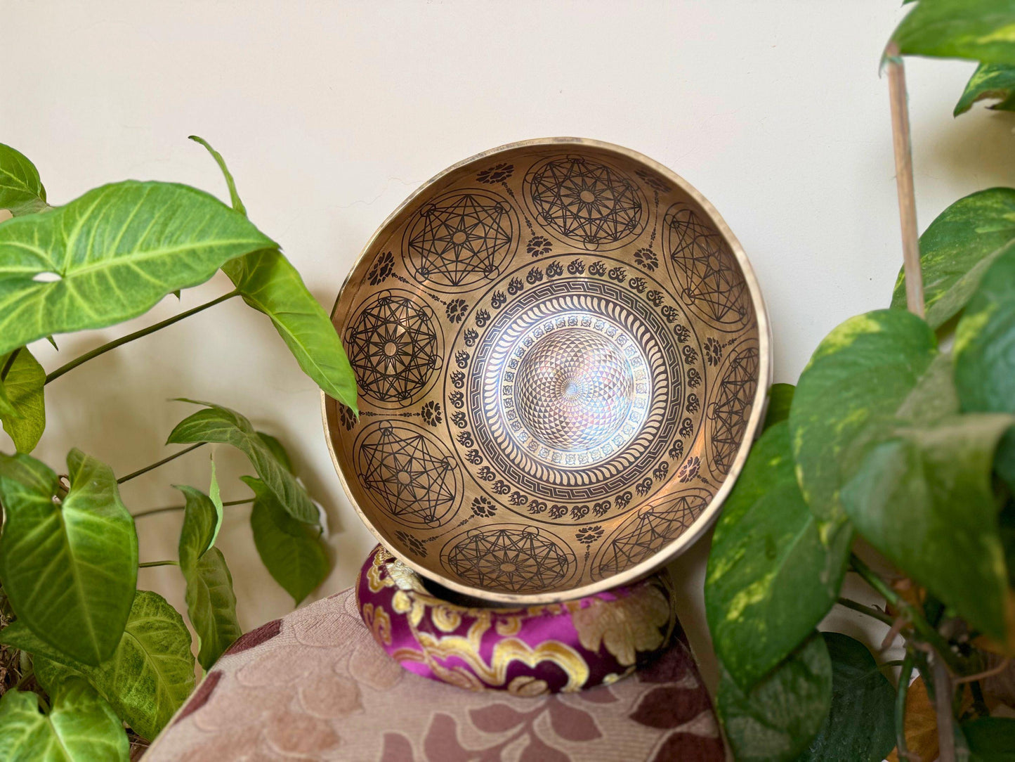 Handmade Seven Metal Singing Bowl – Sacred Geometry Design | Crafted in Nepal